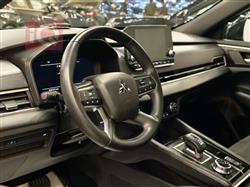 ميتسوبيشي اوتلاندر